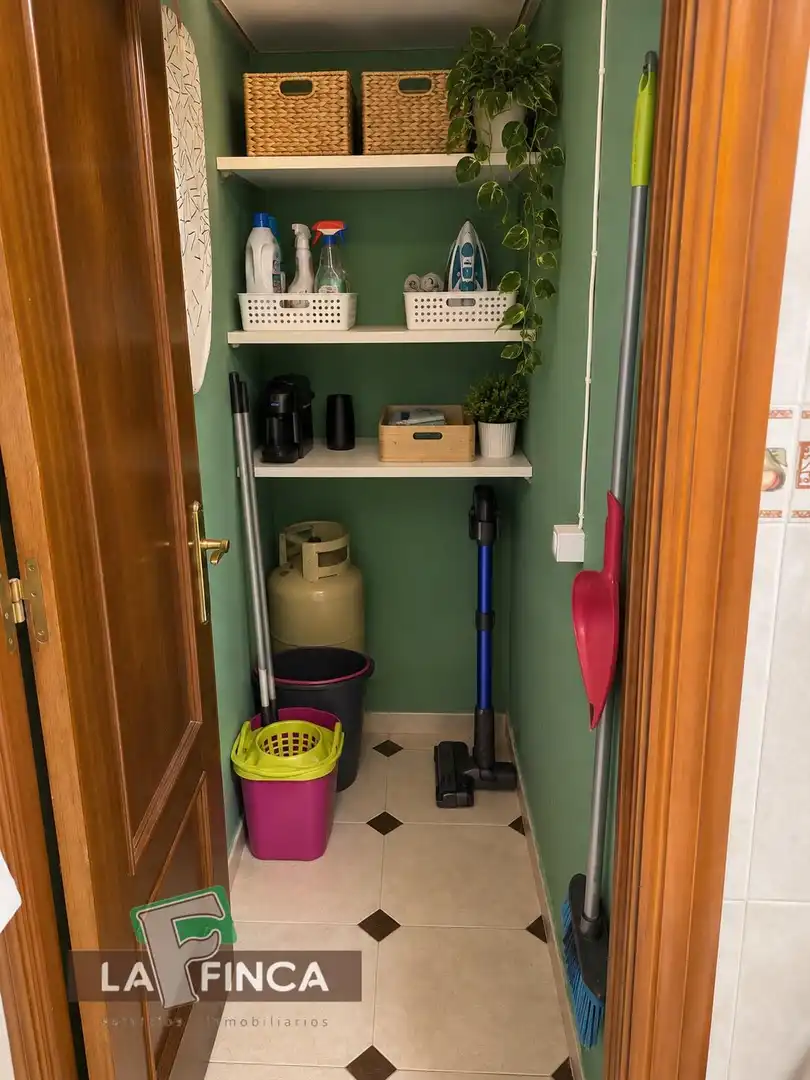 Cuina de Pis en venda en Carreño amb Moblat i Balcó