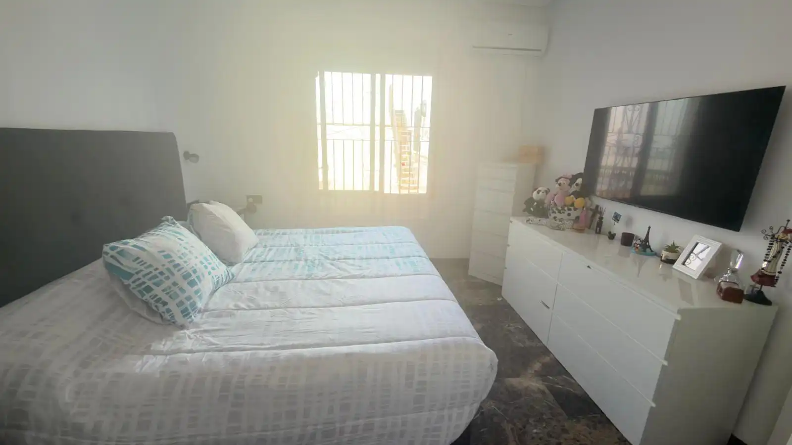 Dormitori de Casa adosada en venda en La Unión amb Aire condicionat, Jardí privat i Terrassa
