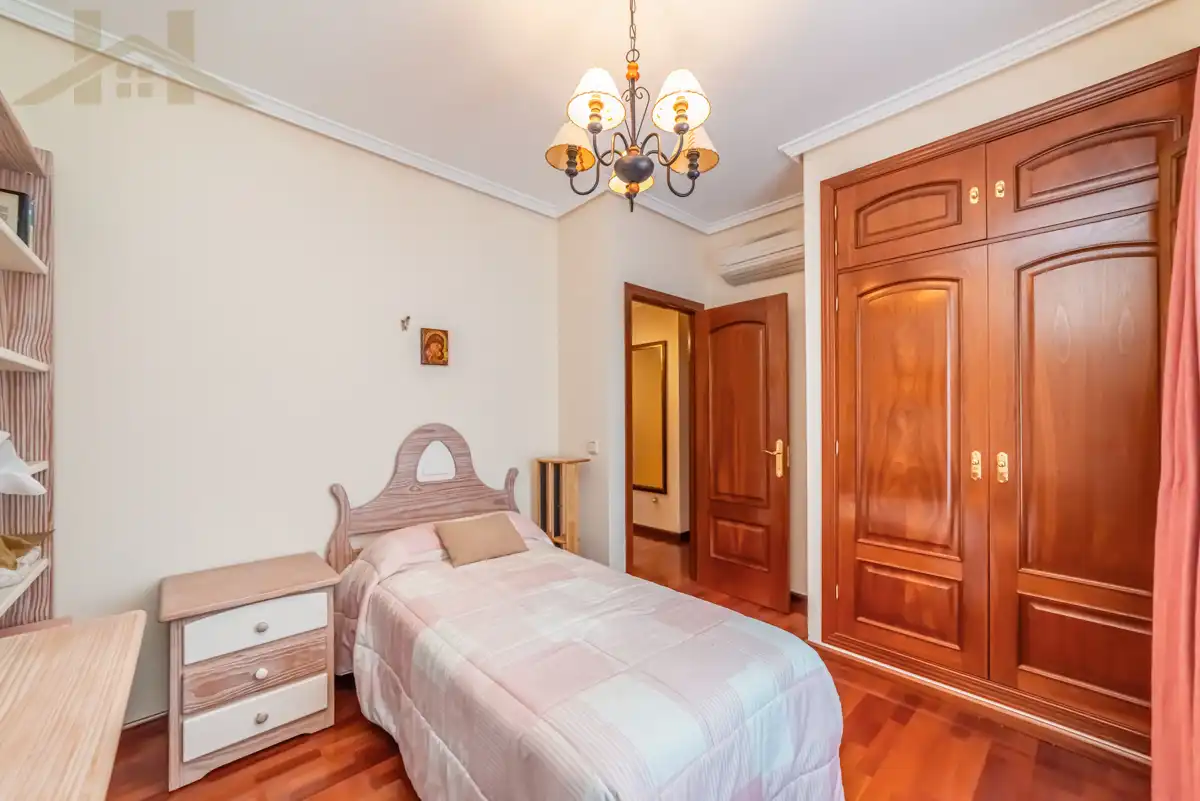 Detached homes for sale in Las Aves