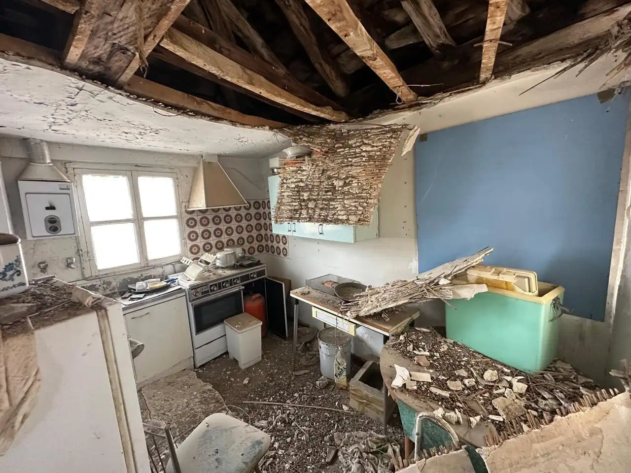 Cuina de Casa o xalet en venda en Pastrana amb Calefacció i Traster