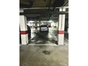 Aparcamiento con ascensor en alquiler en Calle Ortega y Gasset