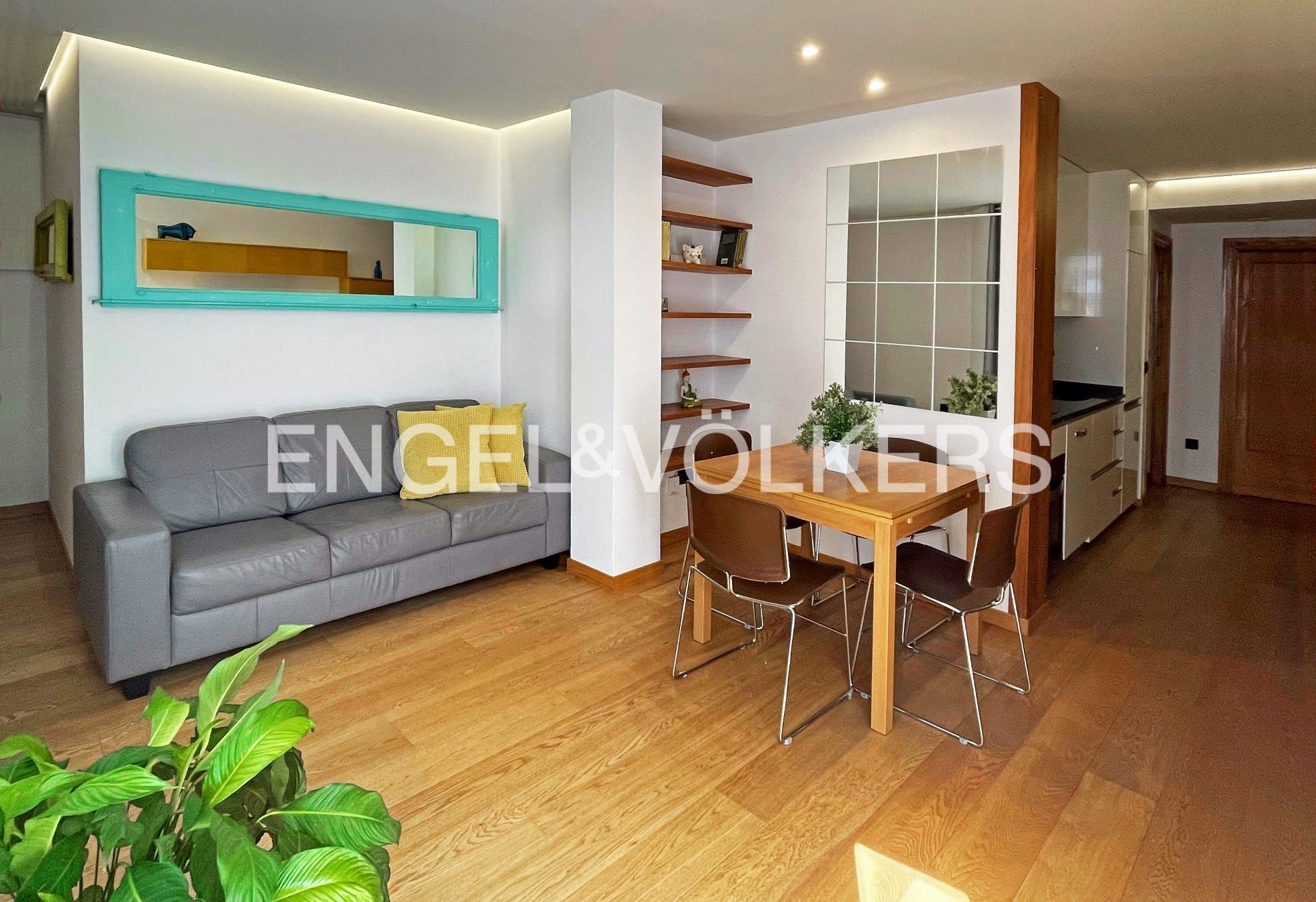 Sala d'estar de Pis de lloguer en  Madrid Capital amb Aire condicionat, Calefacció i Moblat