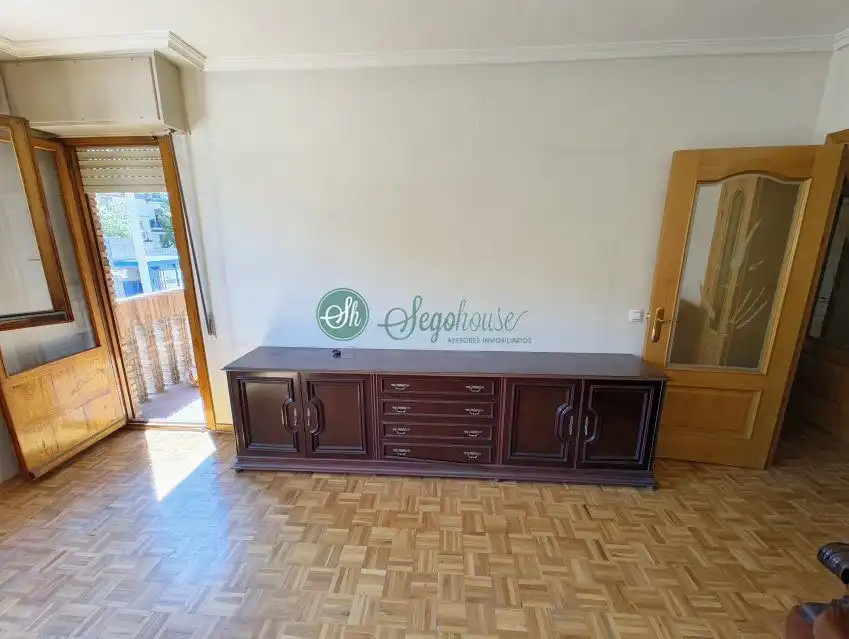 Habitación de Piso en venta en Segovia con Calefacción, Parquet y Trastero