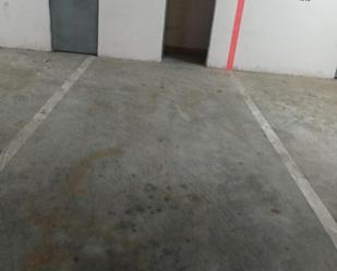 Parkplatz von Garage miete in Oliva