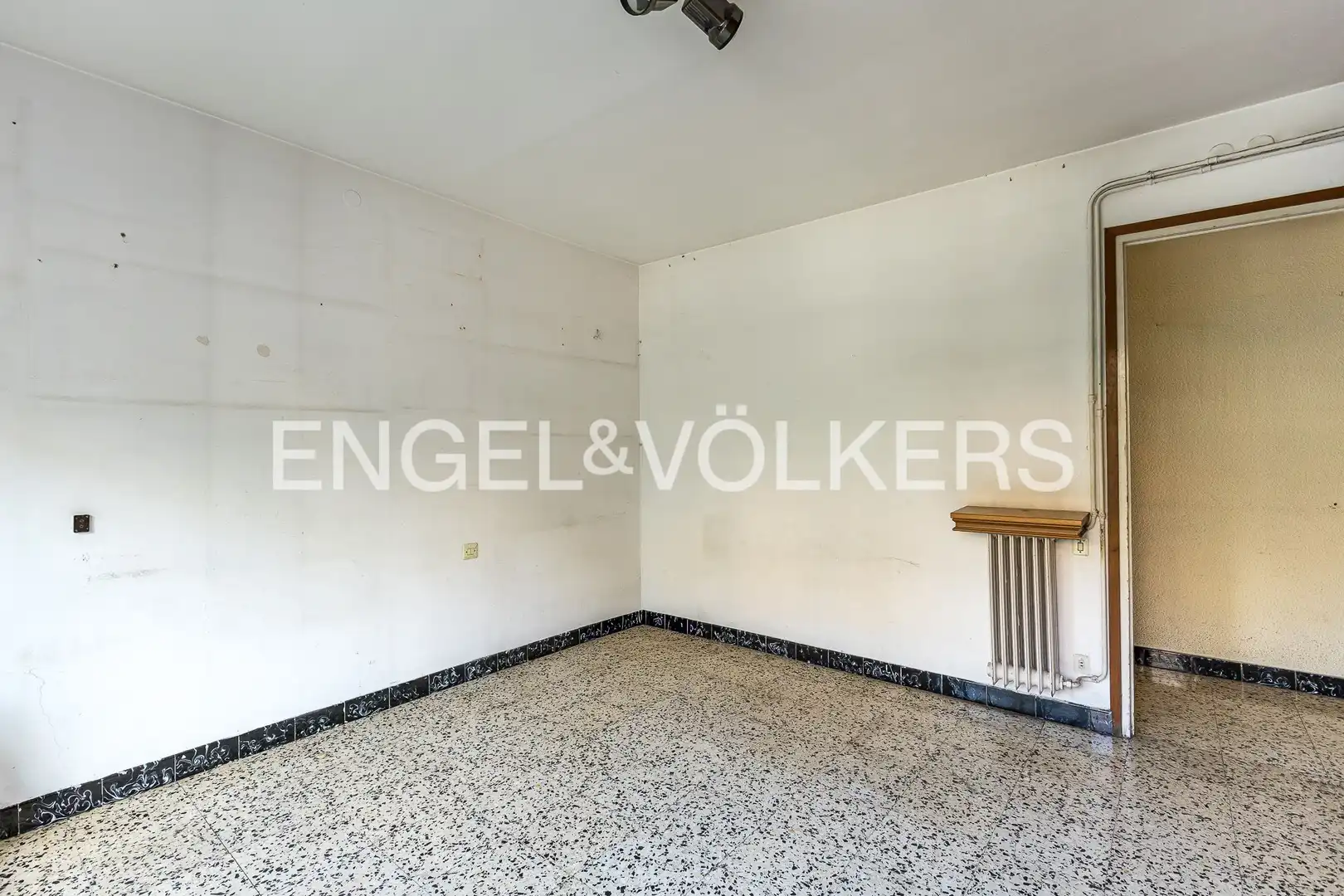 Flat for sale in Tarragona  with Air Conditioner and Heating