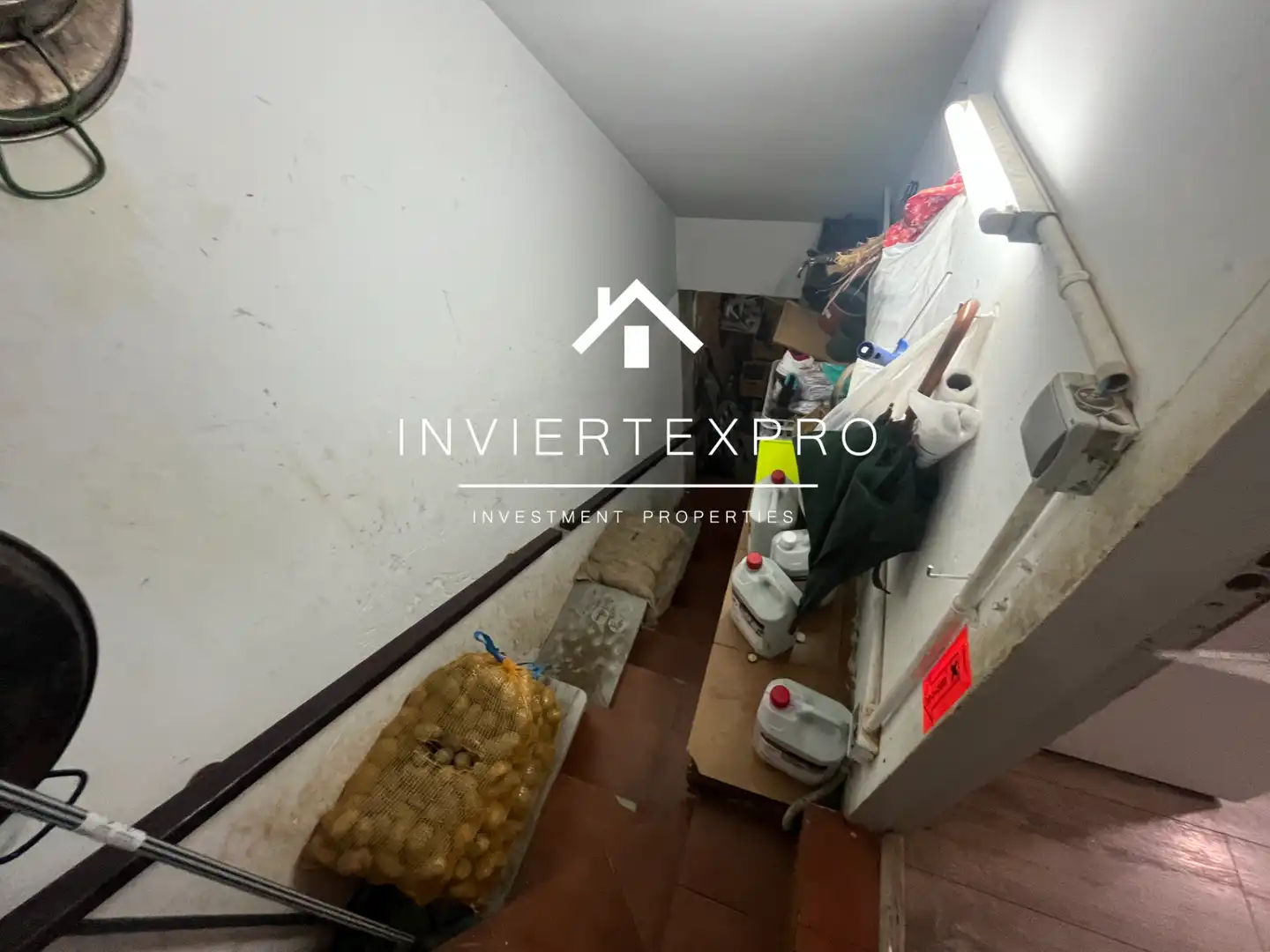 Business premises for transfer in Carrer dels Marquesos de Barberà, imagen 24