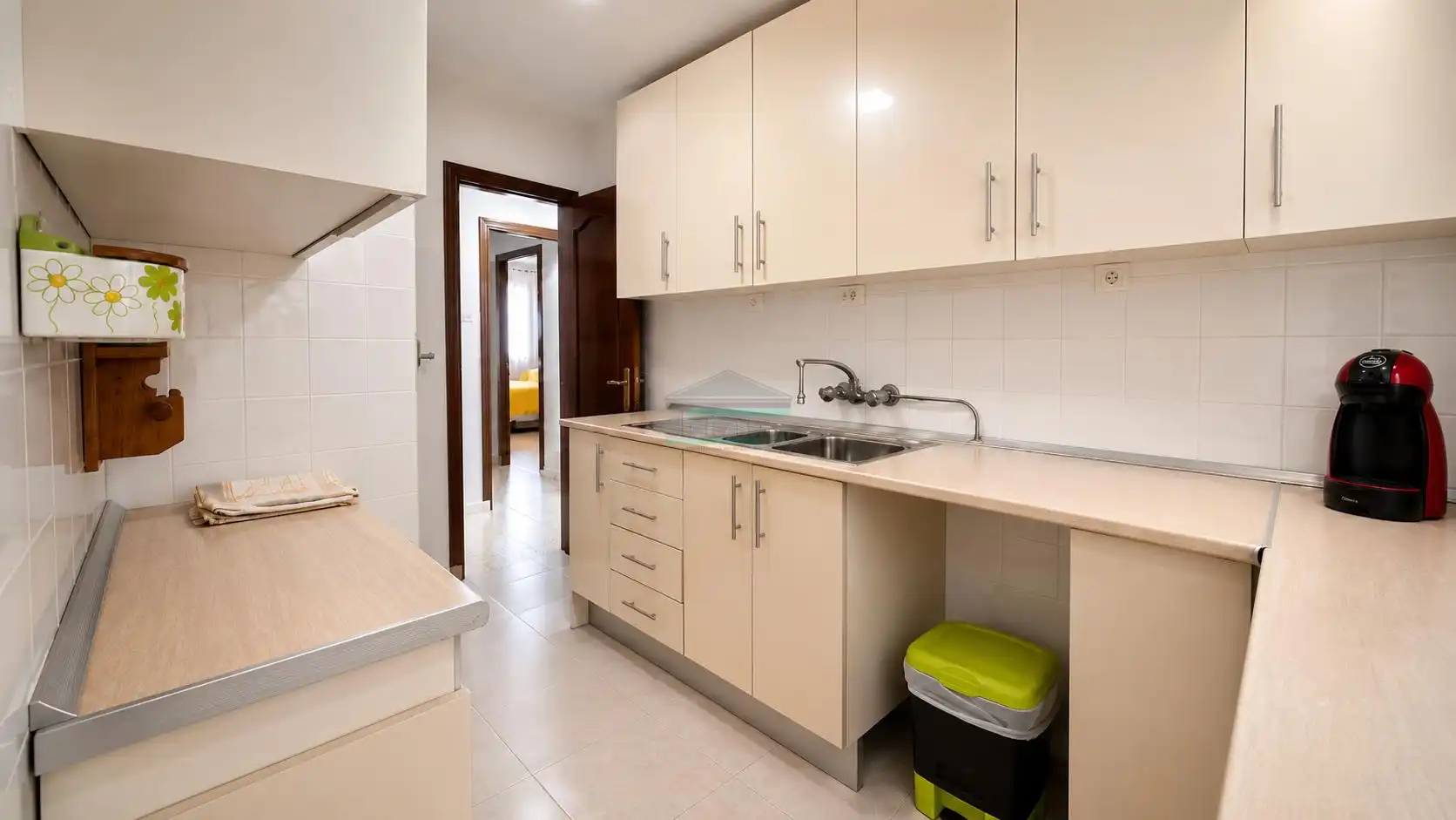 Kitchen of Flat for rent in Granada  with Air Conditioner, Furnished and Oven
