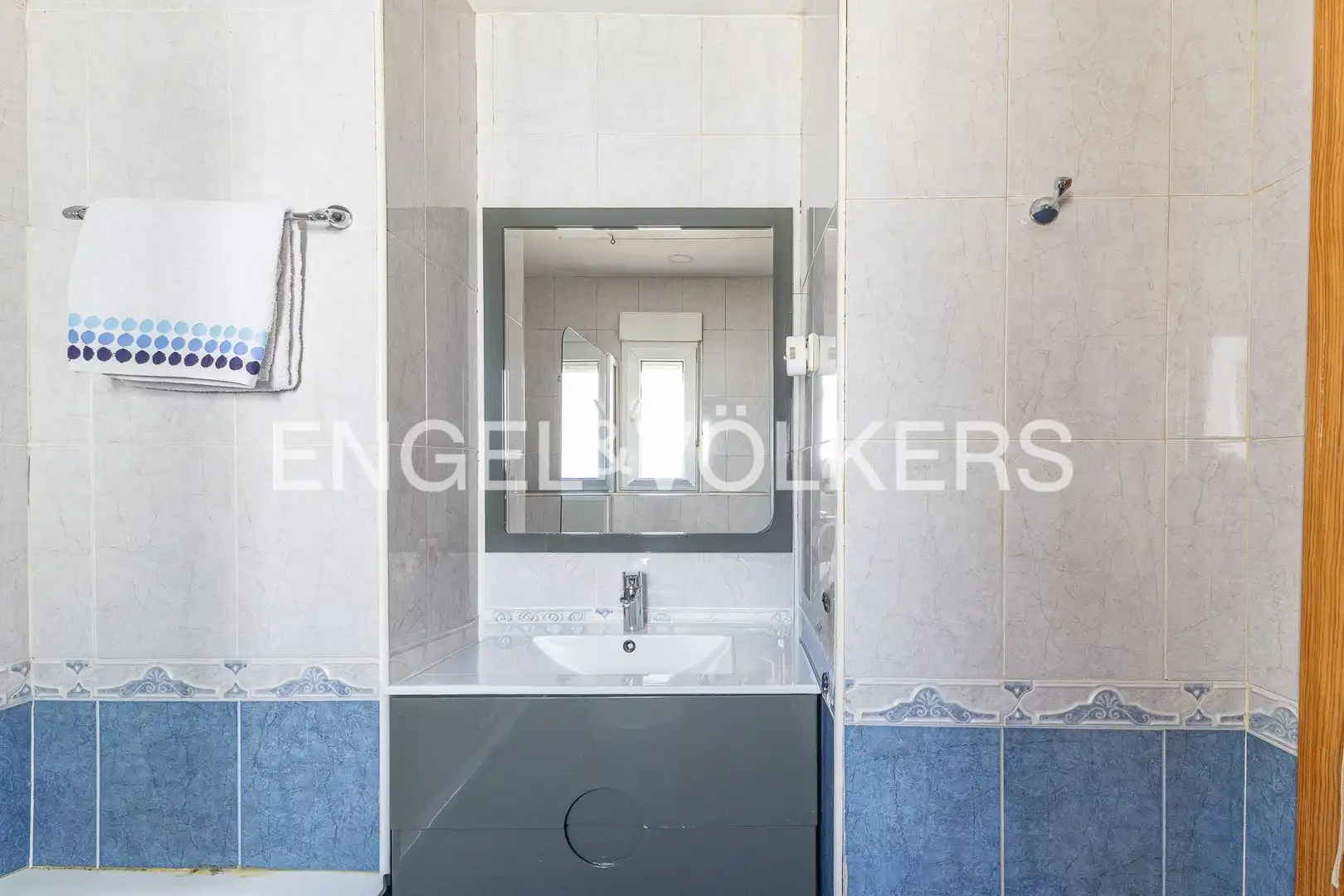 Bathroom of Attic for sale in Madrid  with Air Conditioner, Heating and Terrace