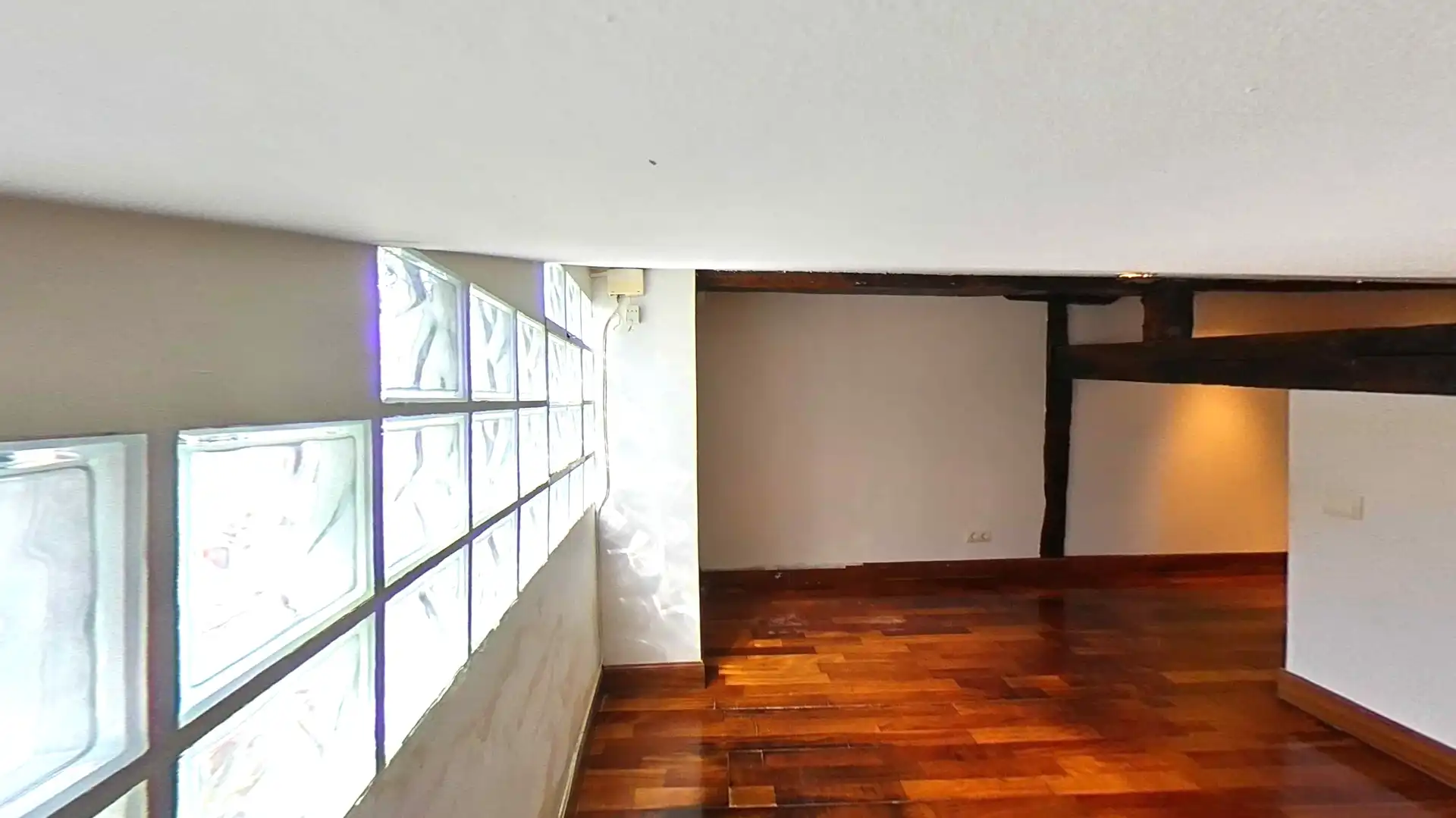 Piso en venta en Castro-Urdiales con Parquet