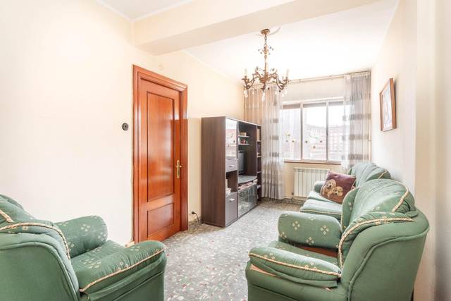 Piso en Venta en Calle ARMANDO ALVAREZ PALACIO, 11 en Fozaneldi - Tenderina