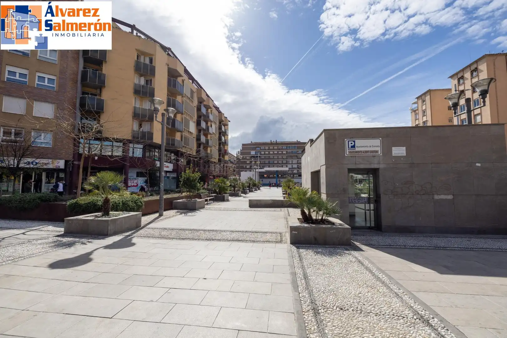 Exterior view of Flat for sale in  Granada Capital  with Air Conditioner, Heating and Terrace