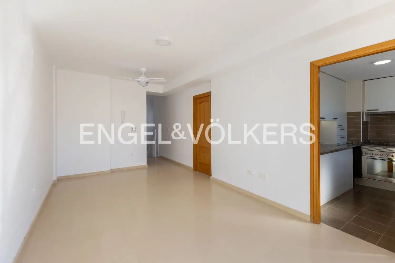 Ático de alquiler en Rafelbuñol / Rafelbunyol con Aire acondicionado, Calefacción y Jardín privado