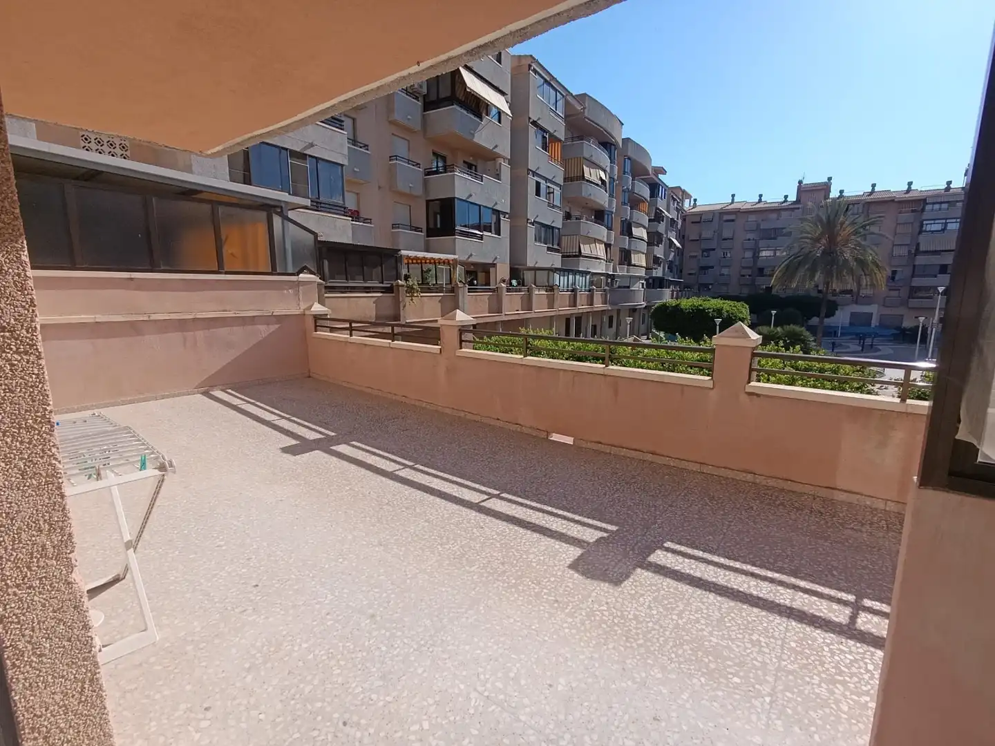 Piso con terraza en venta en Avinguda d'Altea 23J, imagen 2