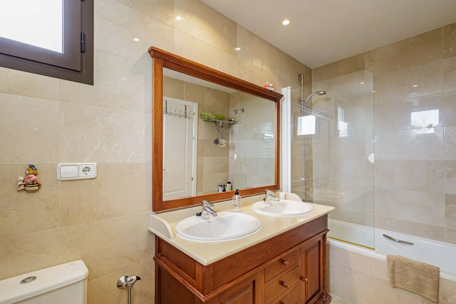 Piso con ascensor en venta en Calle Los Arqueros 100, imagen 9