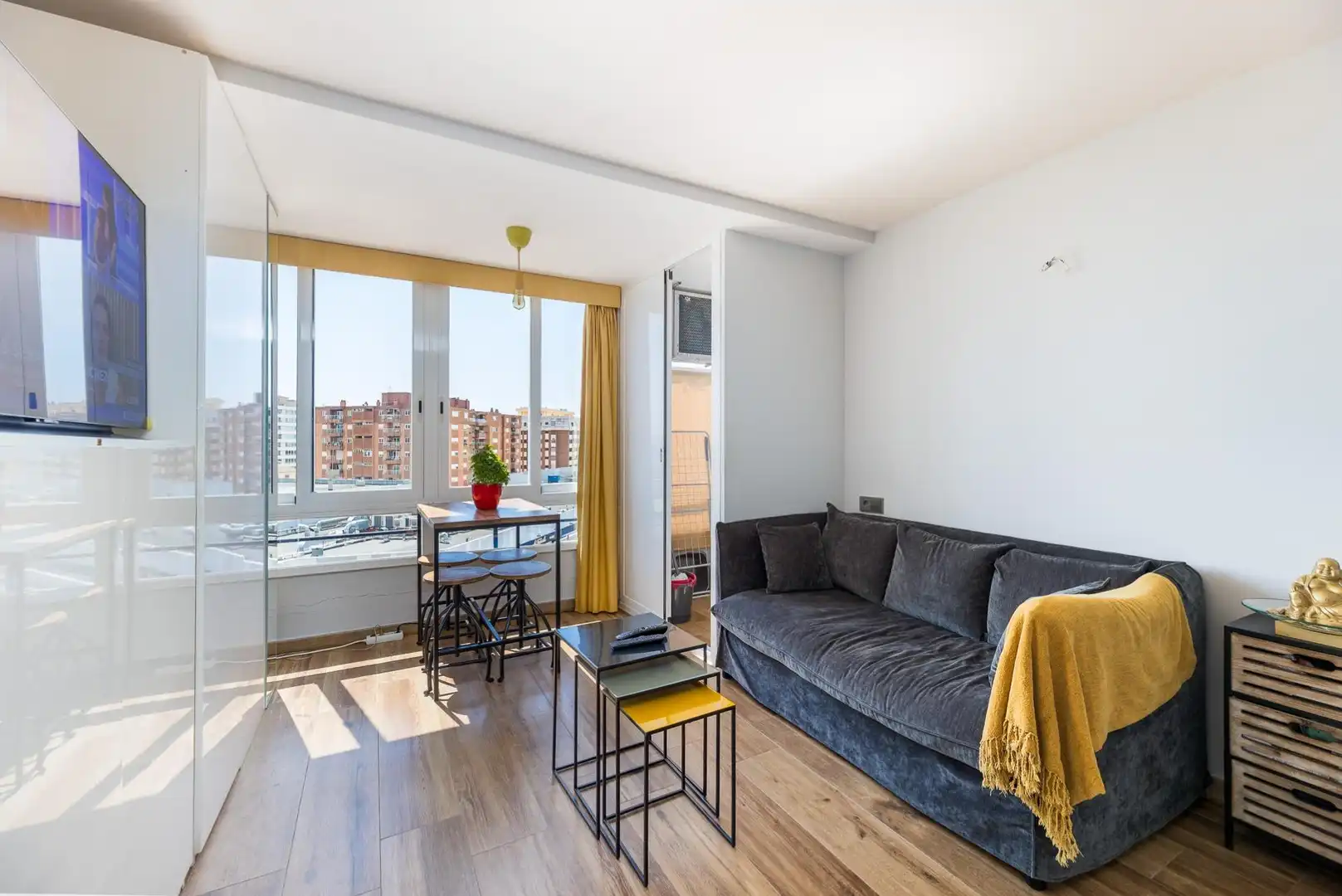 Living room of Study for sale in  Palma de Mallorca  with Air Conditioner, Heating and Community pool