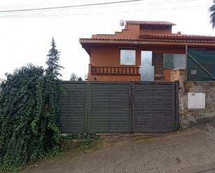 Vista exterior de Casa o xalet en venda en Terrassa