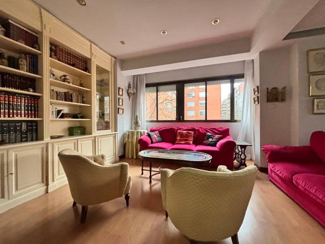 Piso en Alquiler en Recoletos