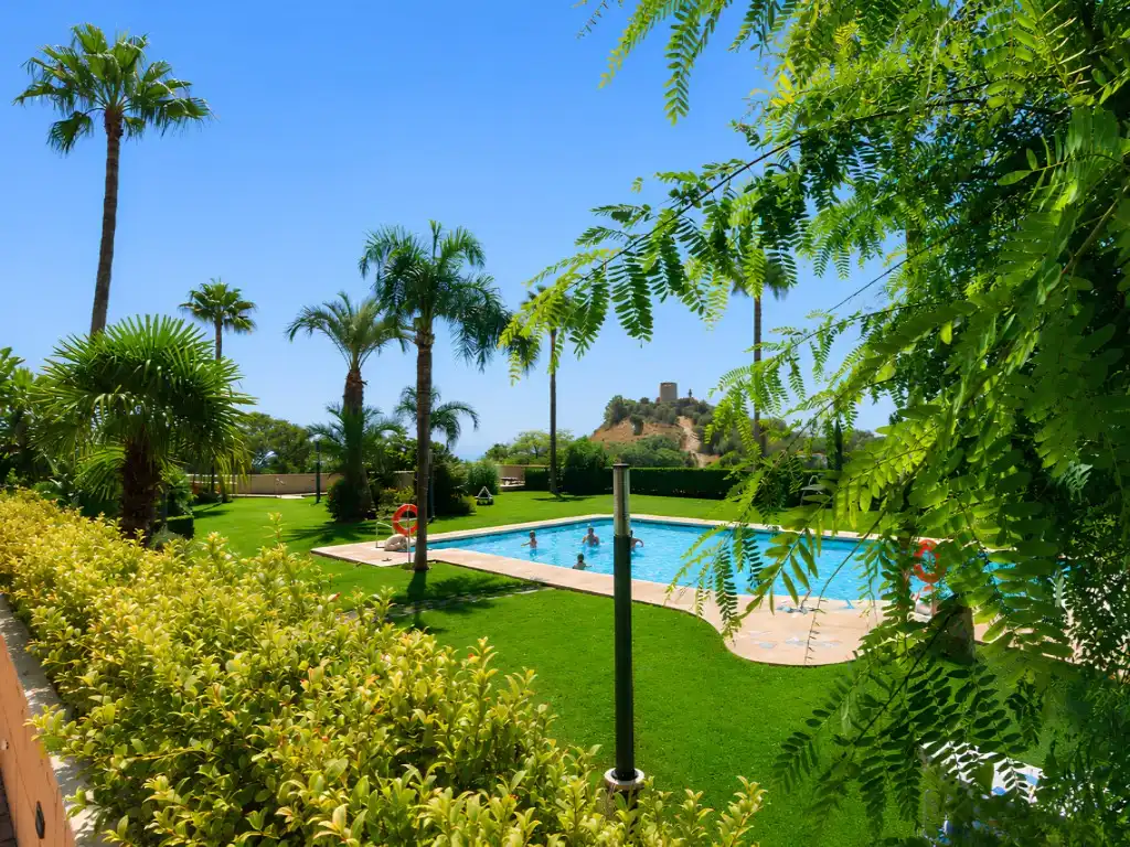 Swimming pool of Flat for sale in Fuengirola  with Air Conditioner, Private garden and Terrace
