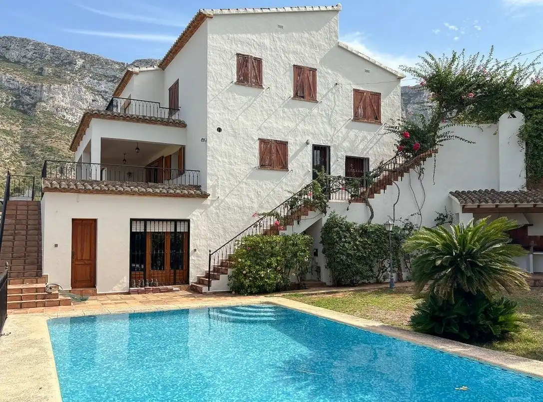 Casa con piscina en venta en El Montgó, imagen 6
