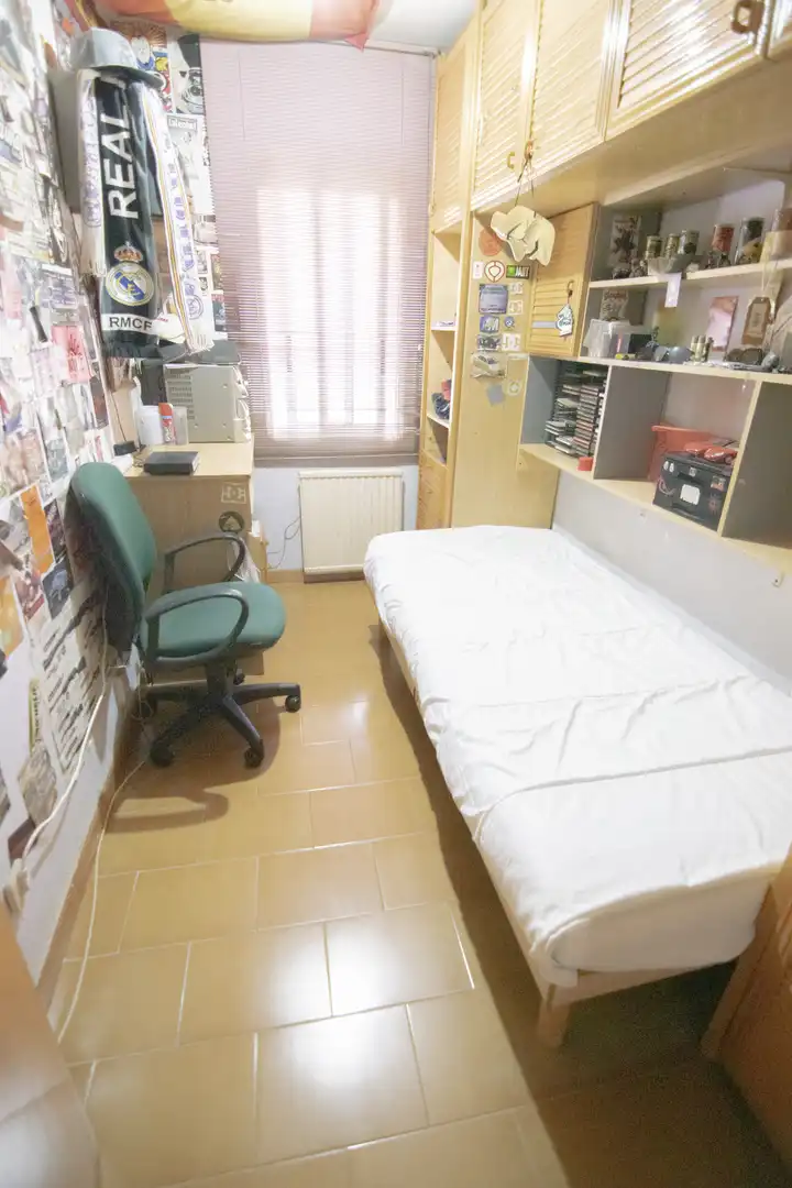 Habitación de Piso en venta en Barcelona con Calefacción