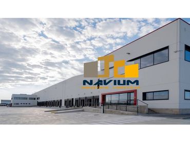 Nau industrial amb ascensor de lloguer a Montserrat - Parque Empresarial