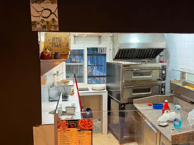 Cocina de Local en venta en Juzgados - Plaza de Toros