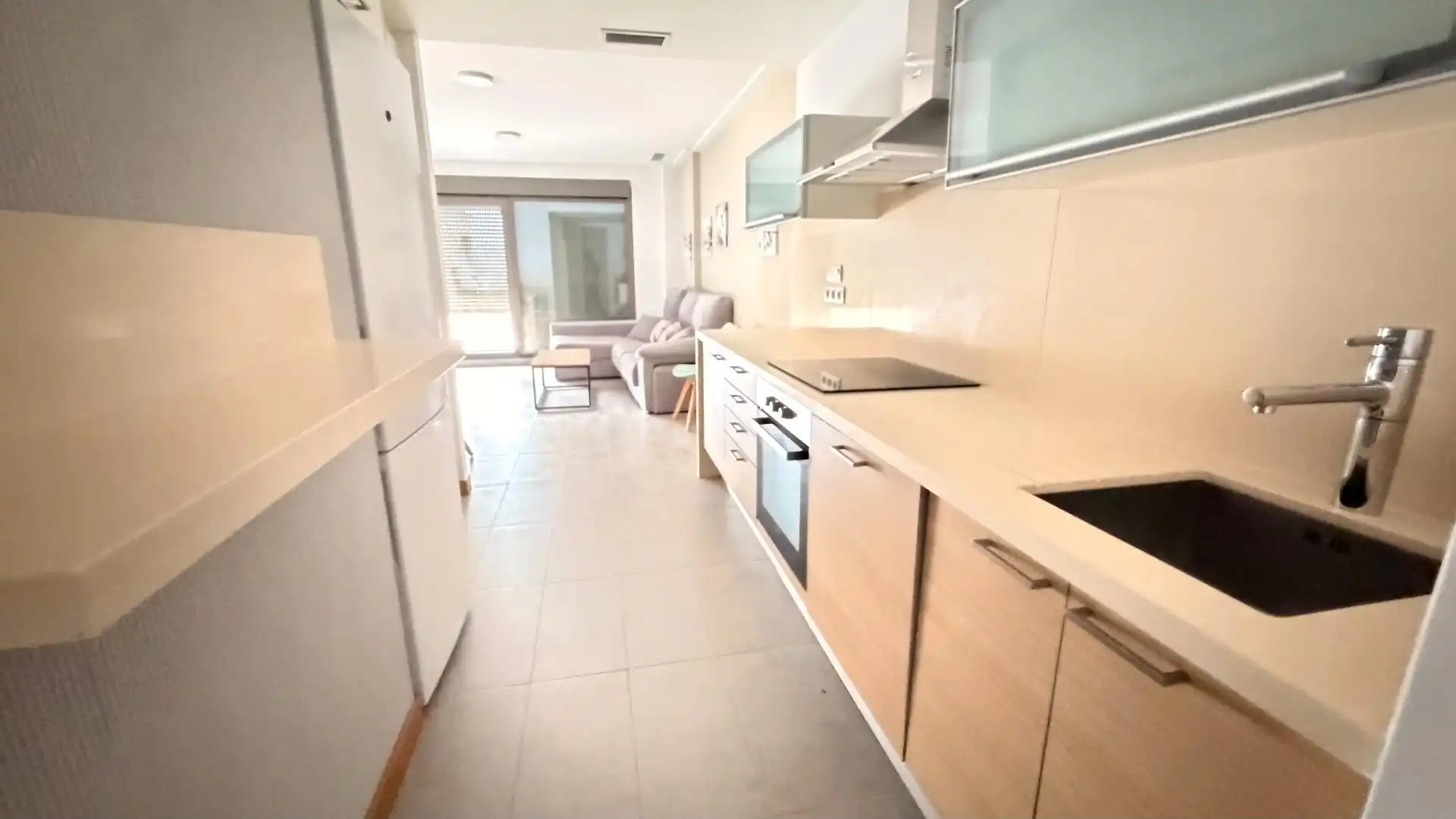 Cocina de Apartamento en venta en Elche / Elx con Aire acondicionado, Jardín privado y Terraza