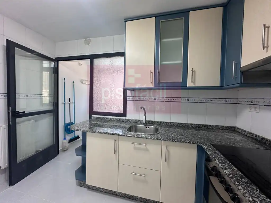Cocina de Apartamento en venta en Lugo
