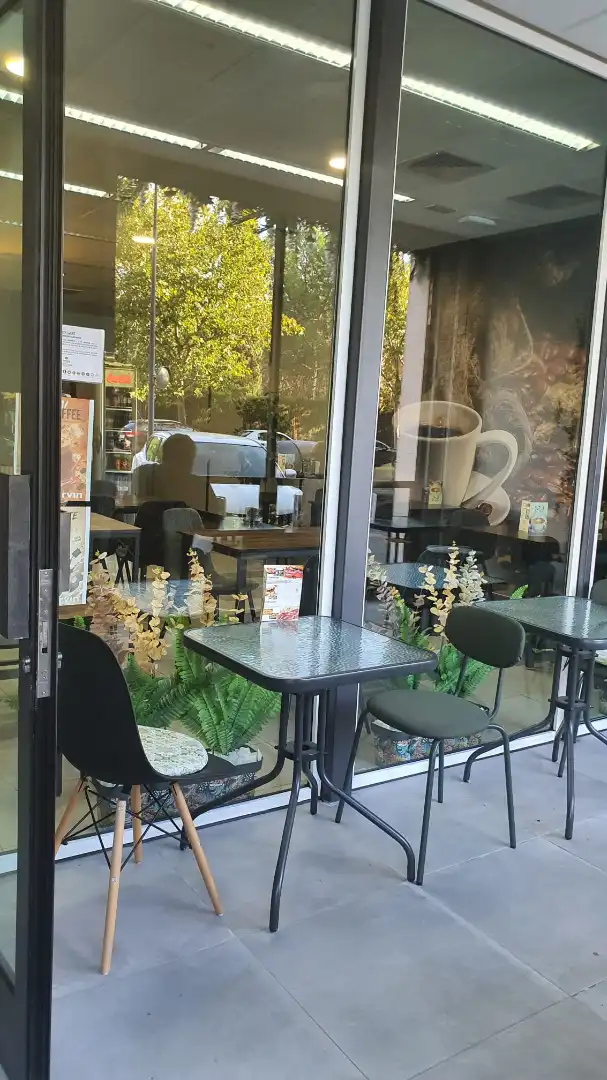 Local comercial en traspàs a Avenida Pío XII 5, imagen 3