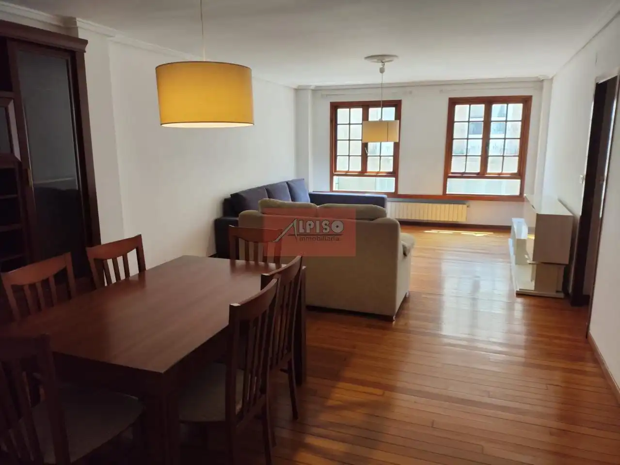 Sala d'estar de Pis de lloguer en Ourense Capital  amb Calefacció, Parquet i Traster