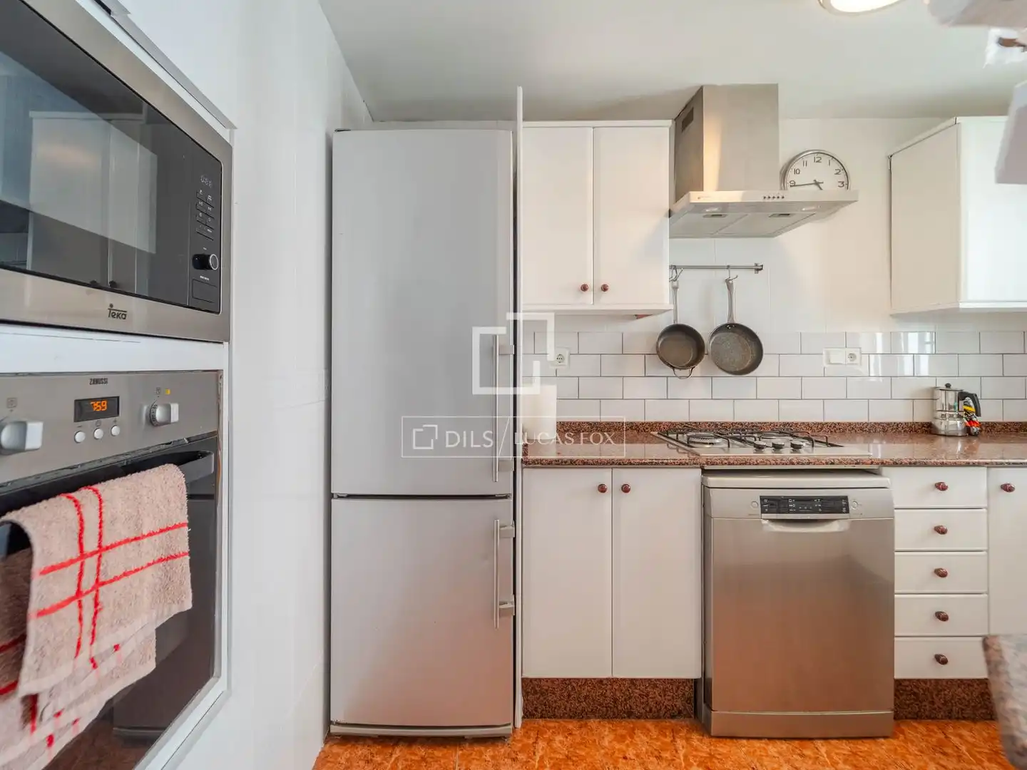 Cocina de Casa o chalet en venta en Valencia con Aire acondicionado, Calefacción y Terraza