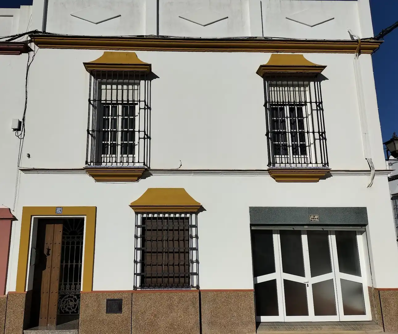 Vista exterior de Casa o chalet en venta en Carmona