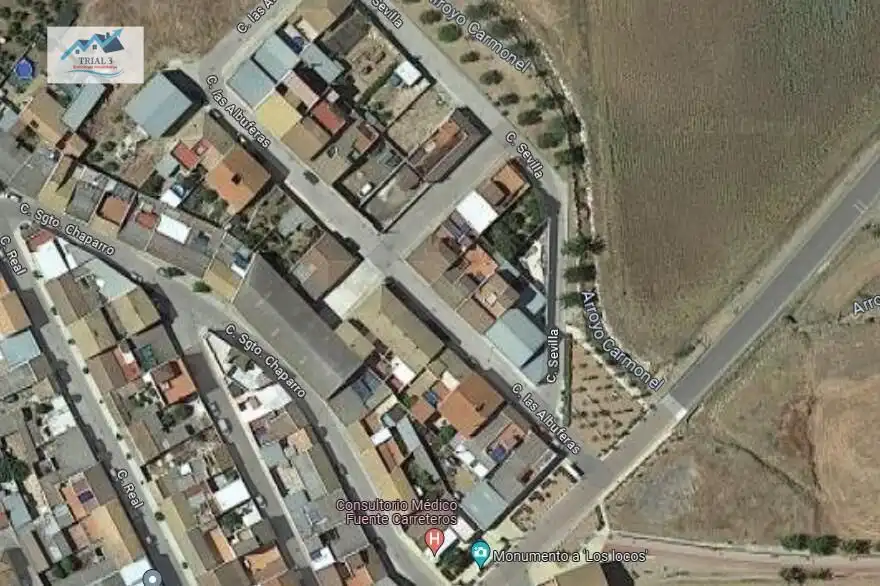 Vista exterior de Casa o xalet en venda en Fuente Carreteros amb Jardí privat
