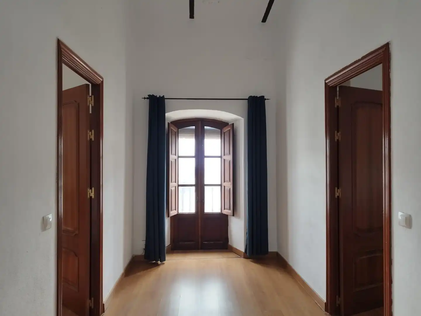 Casa adosada en venda a Almadén de la Plata