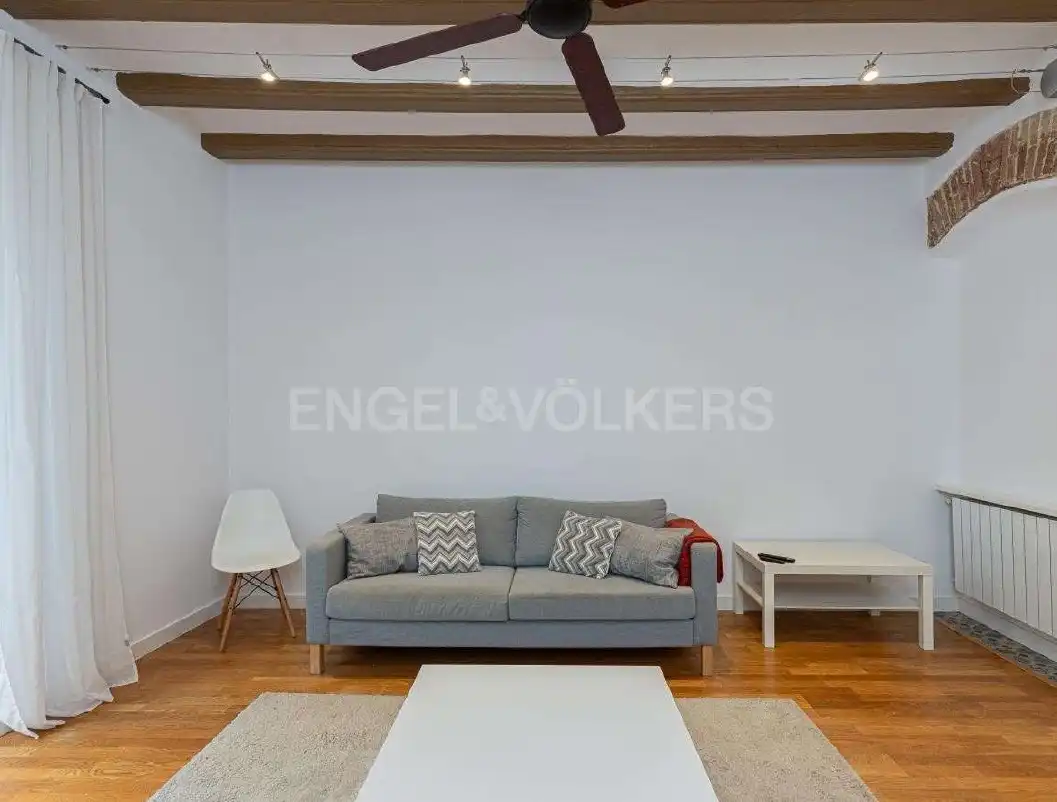 Flat for rent in Sant Pere, Sta. Caterina i la Ribera