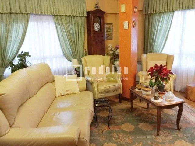 Living room of Flat for sale in Talavera de la Reina  with Air Conditioner, Heating and Parquet flooring