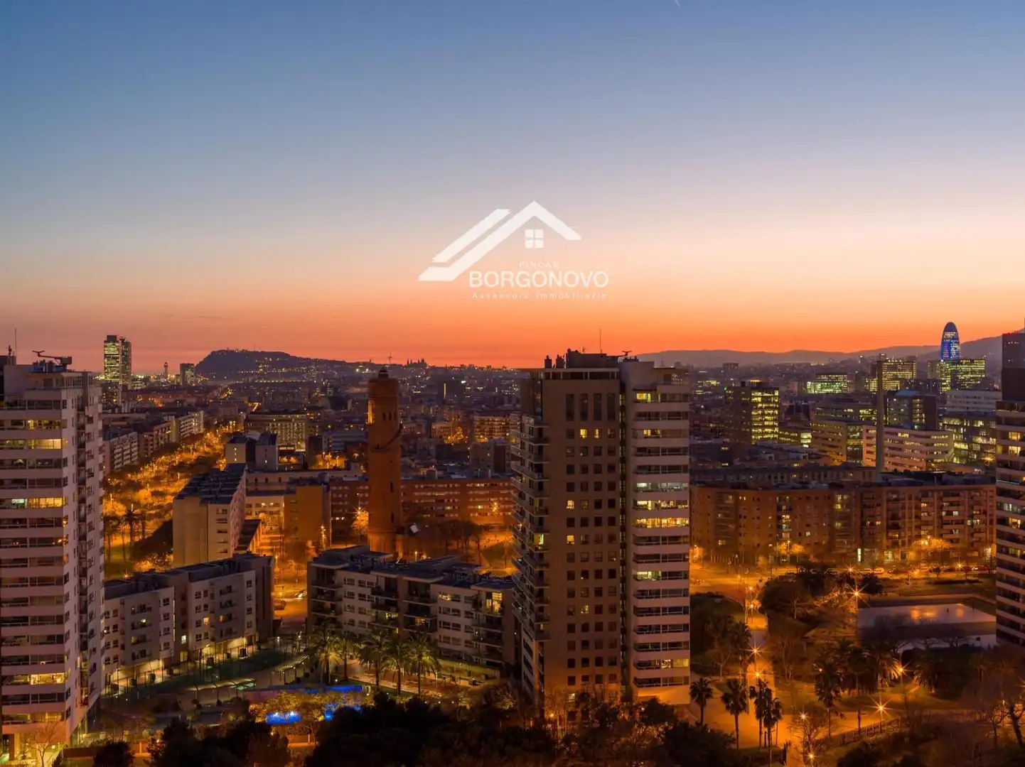Außenansicht von Wohnung zum Verkauf in Barcelona mit Klimaanlage und Heizung