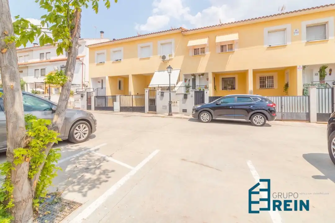 Vista exterior de Casa adosada en venta en Recas con Aire acondicionado, Calefacción y Trastero