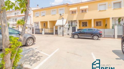 CHALET ADOSADO EN RECAS TOLEDO.