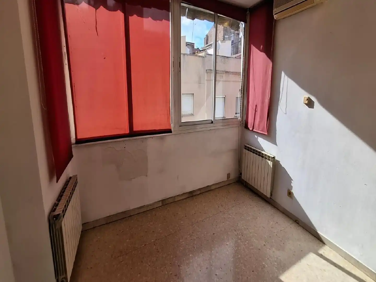 Dormitori de Pis en venda en L'Hospitalet de Llobregat