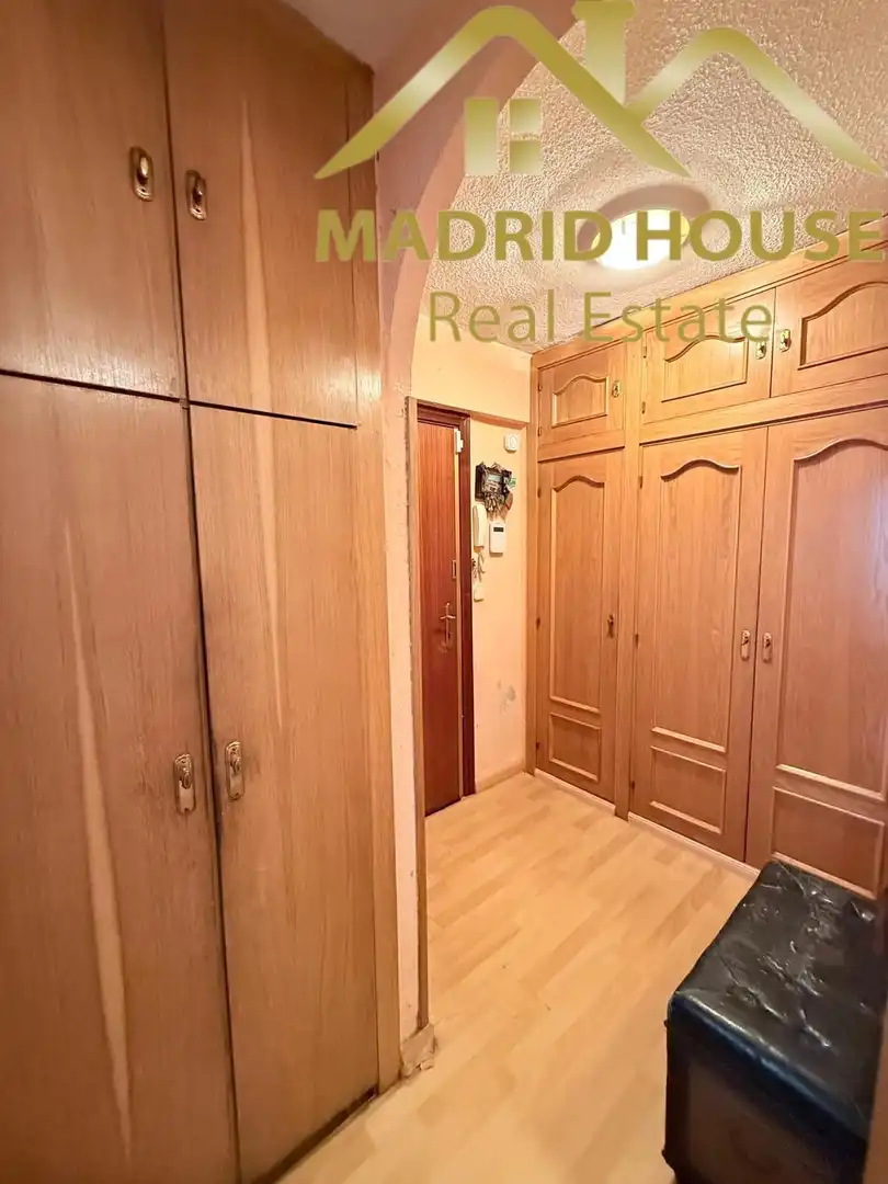 Bedroom of Flat for sale in Madrid  with Air Conditioner and Heating