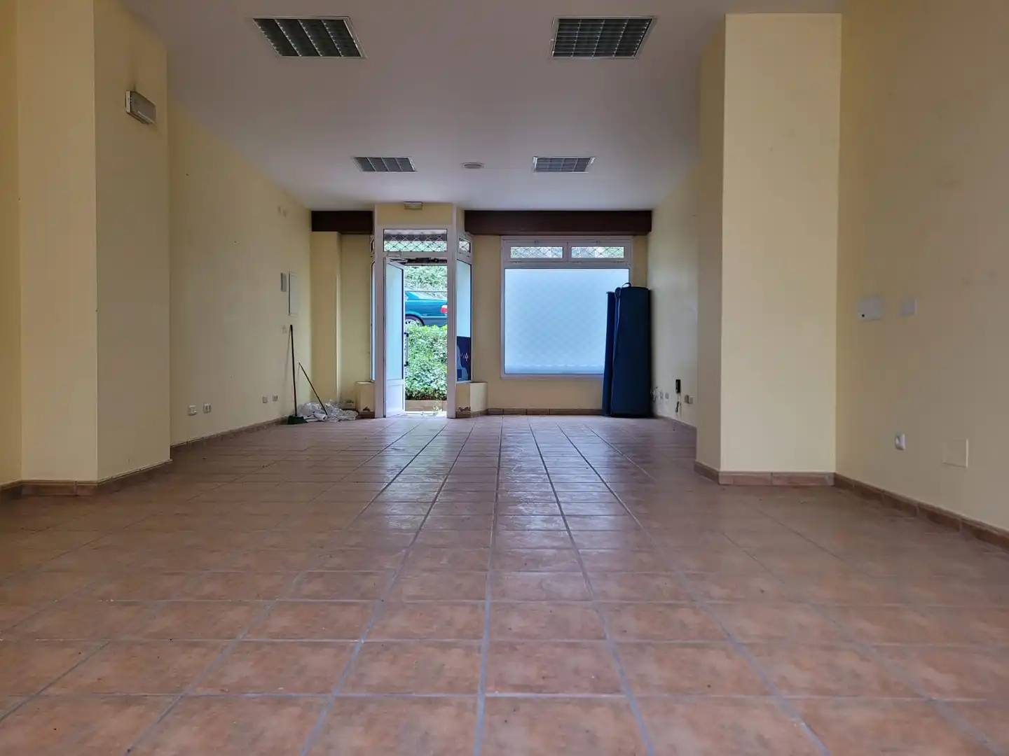 Local comercial en alquiler en Concheiros - Fontiñas, imagen 3