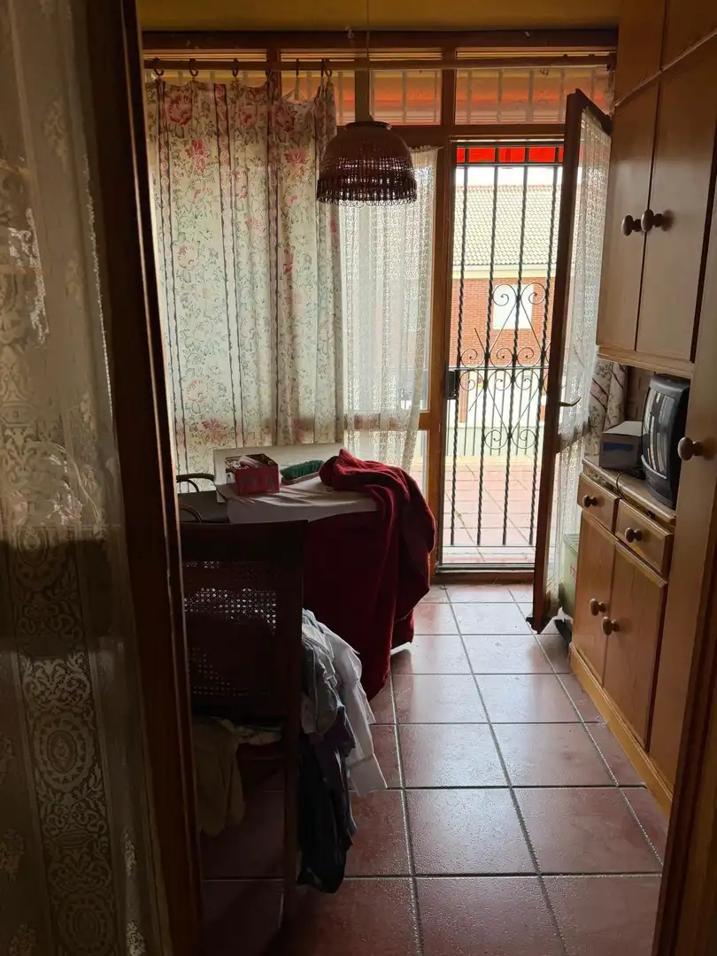 Dormitori de Casa o xalet en venda en Valladolid amb Calefacció i Moblat