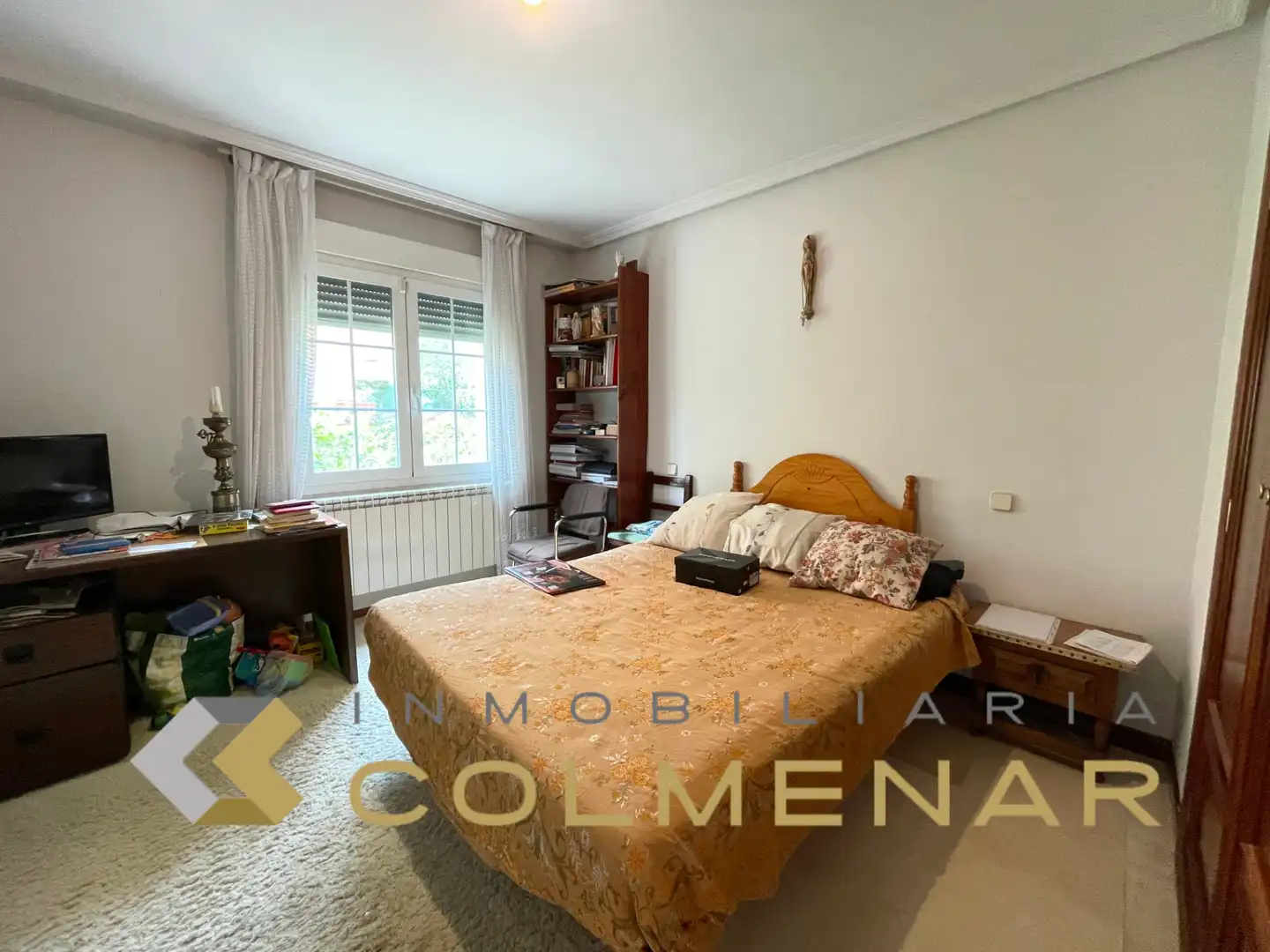 Habitación de Casa o chalet en venta en Colmenar Viejo con Calefacción, Jardín privado y Trastero