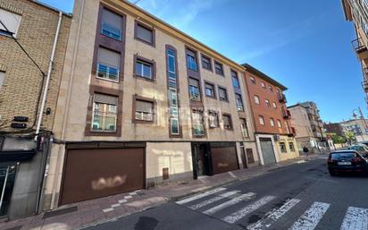 Exterior view of Flat for sale in Santa Marta de Tormes  with Heating