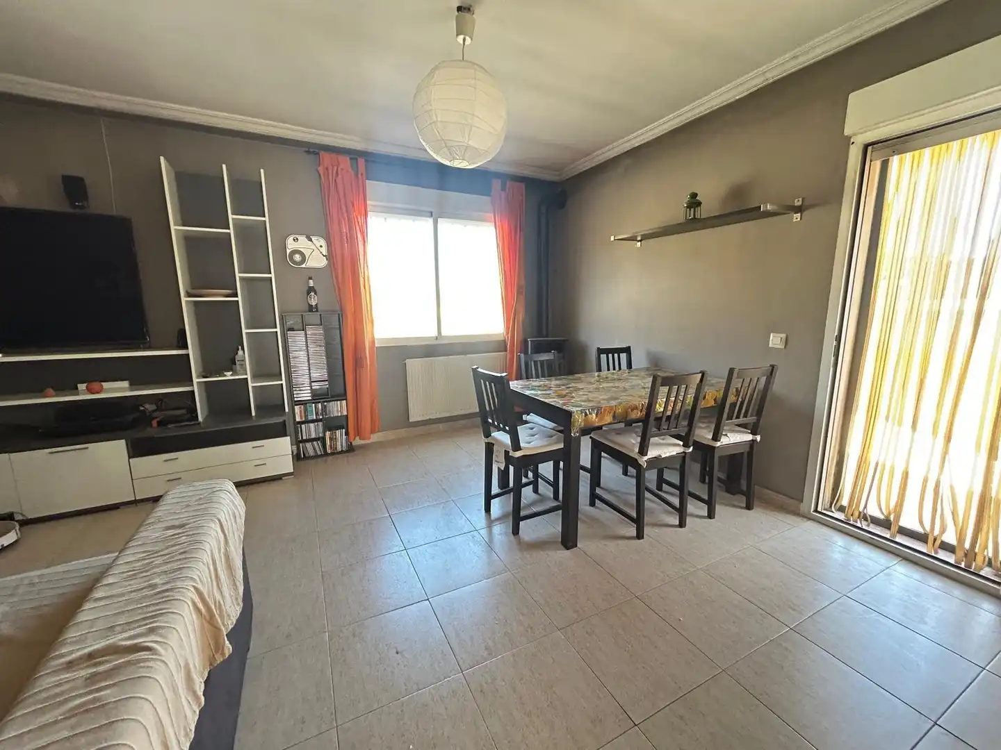 Habitación de Casa adosada en venta en Corpa con Calefacción
