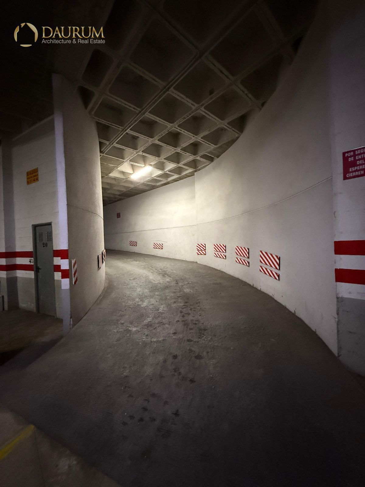 Garage for sale in Alicante / Alacant