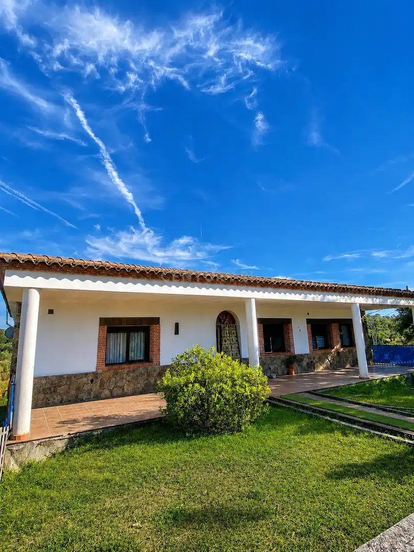 Exterior view of Houses for sale in Herrera de Alcántara  with Air Conditioner, Swimming Pool and Balcony