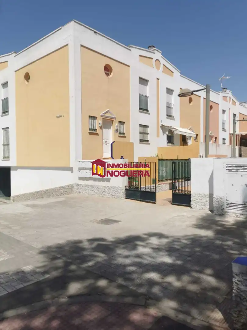 Vista exterior de Casa o xalet en venda en Écija