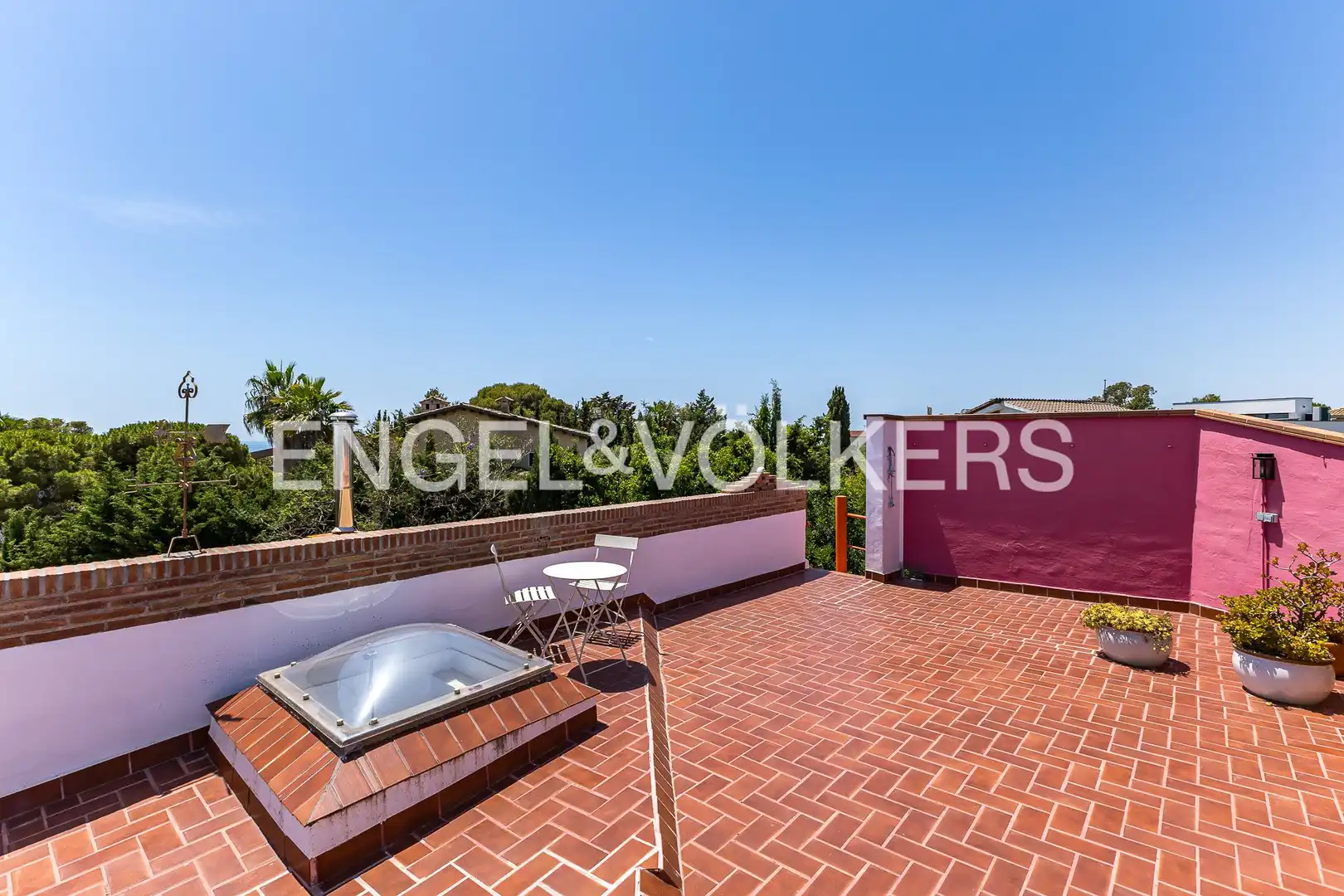 Terraza de Finca rústica en venta en Vilanova i la Geltrú con Calefacción, Jardín privado y Terraza
